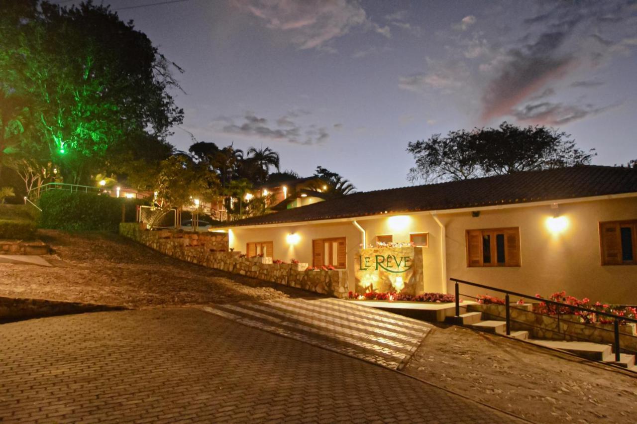 Le Reve Pousada E Restaurante Guaramiranga Buitenkant foto